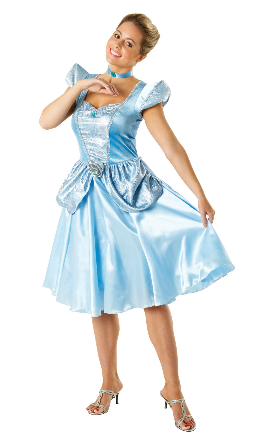 A Dreamy Family Halloween Look: Cinderella!