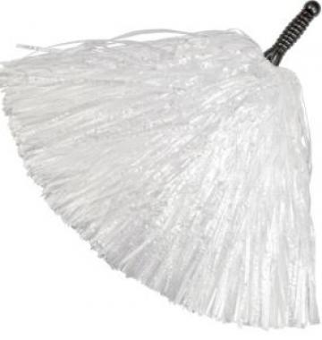 White pom pom